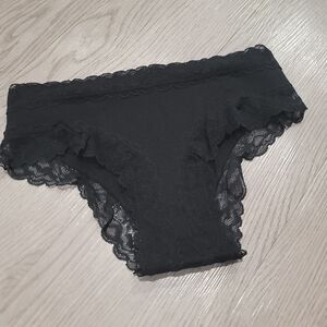 NWT Cheeky Lace Hem Underwear Mid Rise